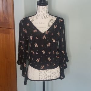 One Hart floral blouse bell sleeves